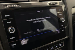 valkoinen Volkswagen Golf 2018 kuva 18.