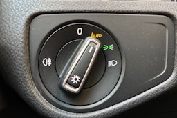 harmaa Volkswagen Golf 2018 kuva 17.