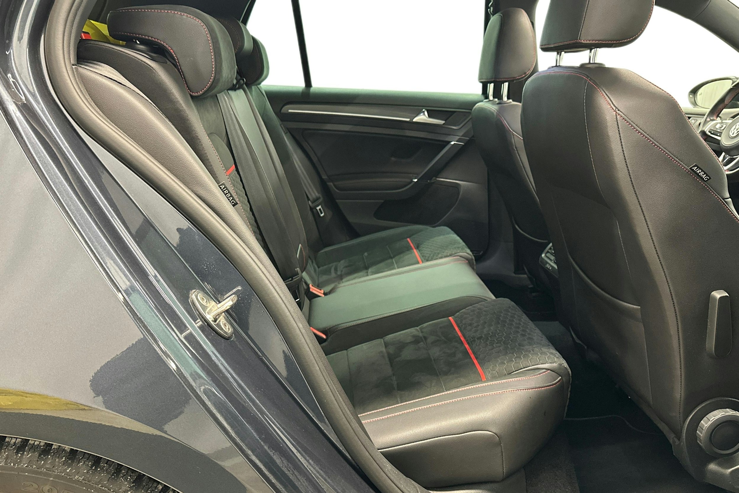 sininen Volkswagen Golf 2018 kuva 11.