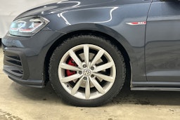 sininen Volkswagen Golf 2018 kuva 15.