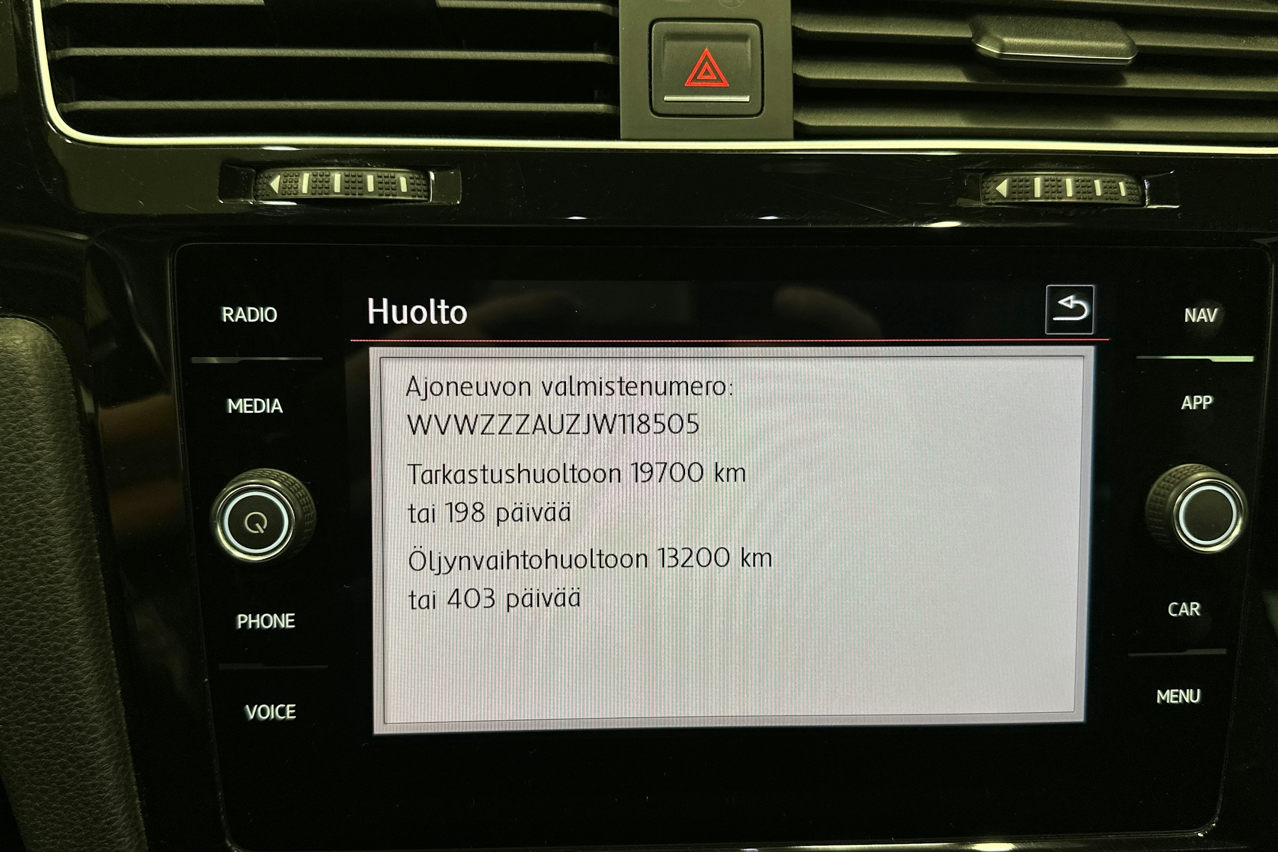 sininen Volkswagen Golf 2018 kuva 24.