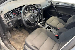 harmaa Volkswagen Golf 2018 kuva 3.