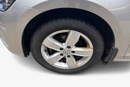 Harmaa Volkswagen Golf 2018 kuva 9.