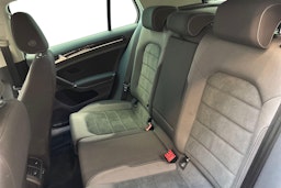 valkoinen Volkswagen Golf 2018 kuva 8.