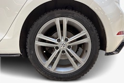 valkoinen Volkswagen Golf 2018 kuva 9.