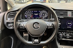 valkoinen Volkswagen Golf 2018 kuva 13.