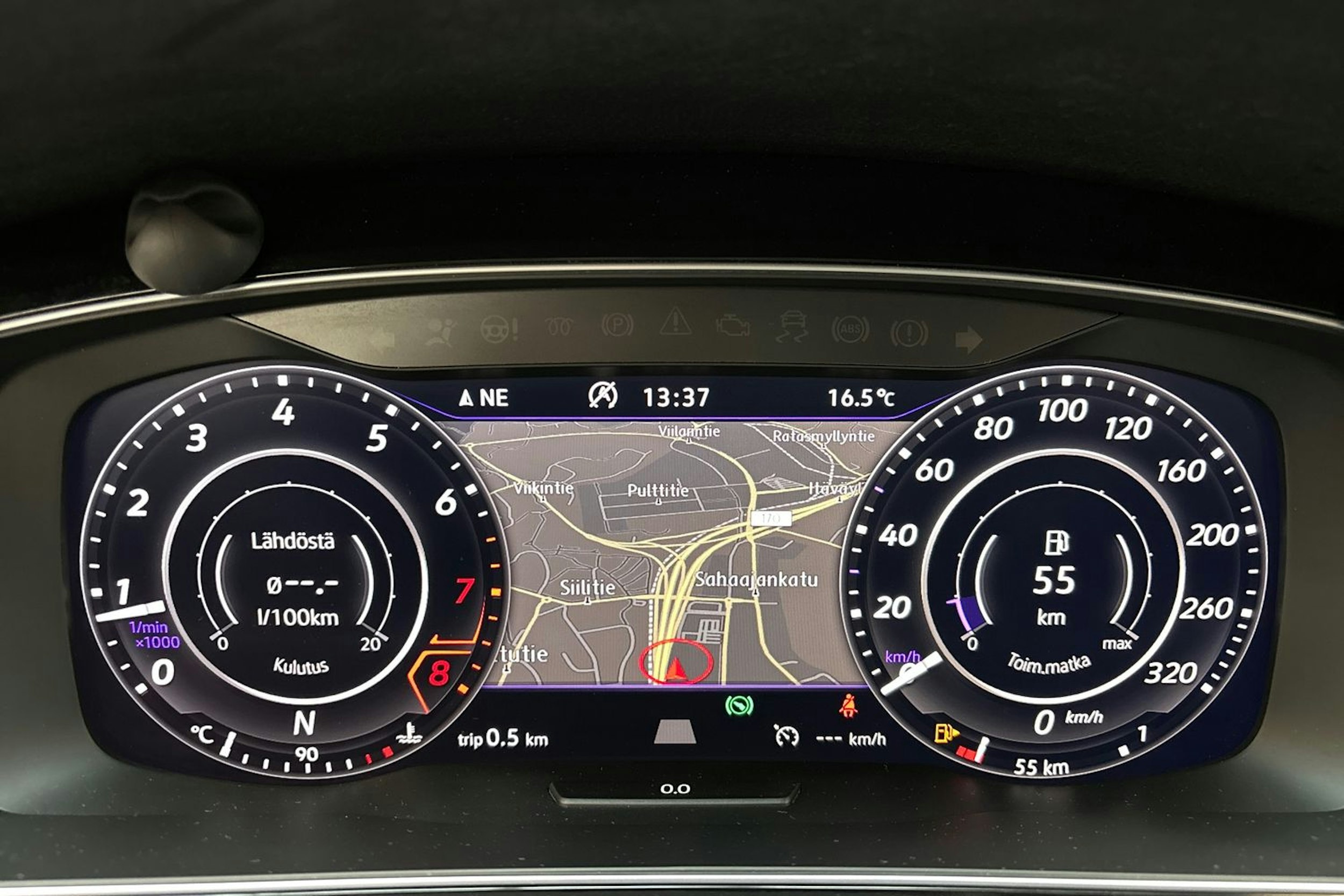 valkoinen Volkswagen Golf 2018 kuva 14.