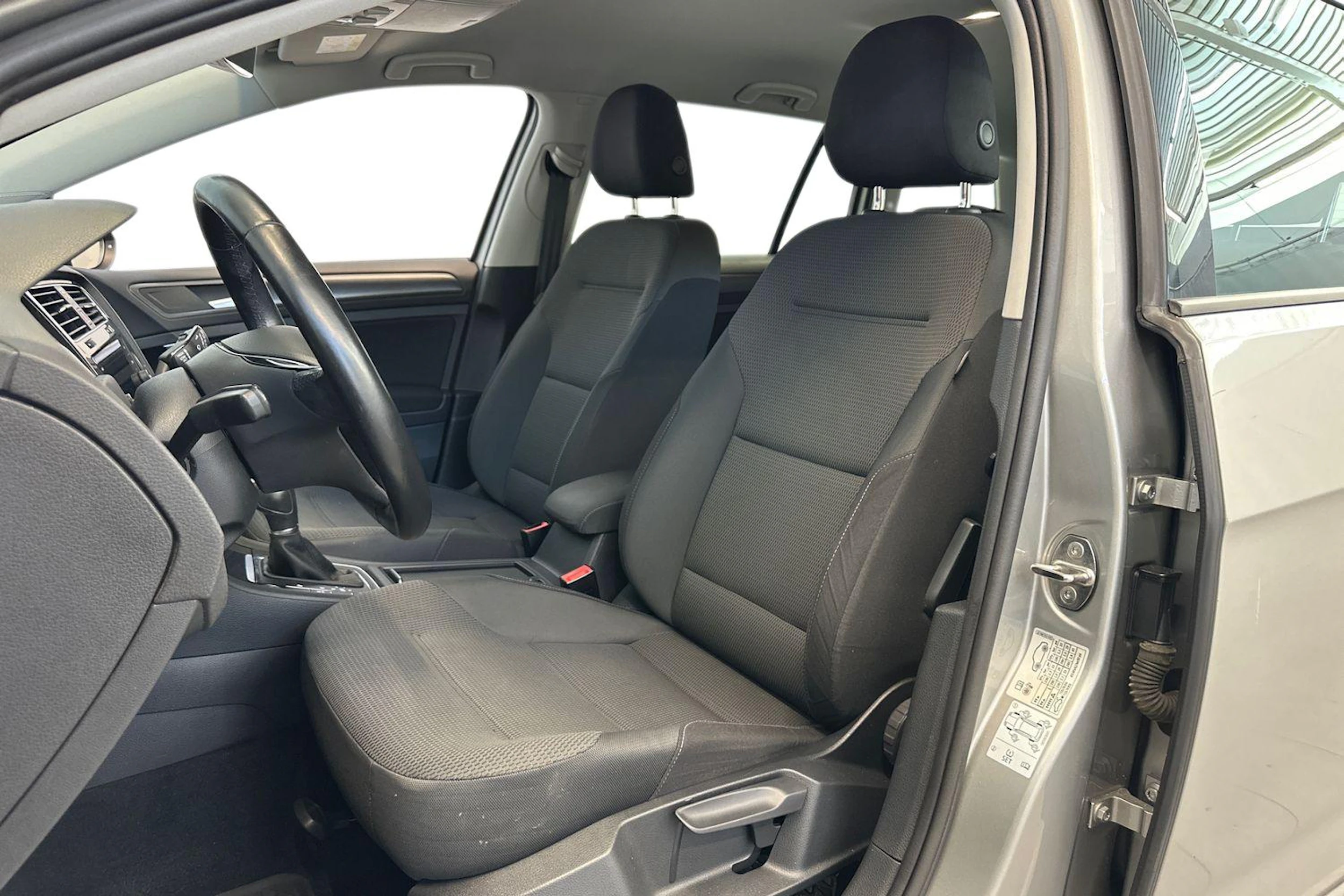 Harmaa Volkswagen GOLF 2018 kuva 7.