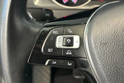 Harmaa Volkswagen GOLF 2018 kuva 16.