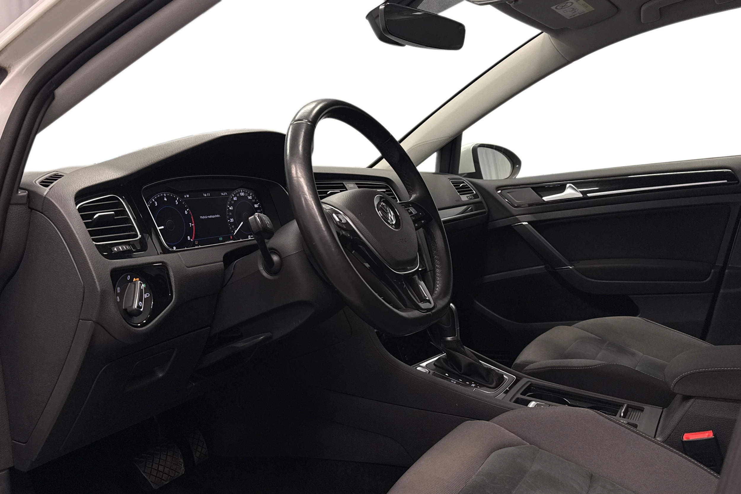 valkoinen Volkswagen Golf 2018 kuva 8.
