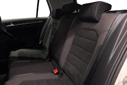 valkoinen Volkswagen Golf 2018 kuva 11.