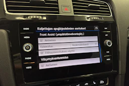 valkoinen Volkswagen Golf 2018 kuva 20.
