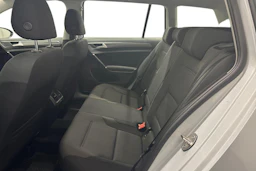 valkoinen Volkswagen Golf 2018 kuva 8.