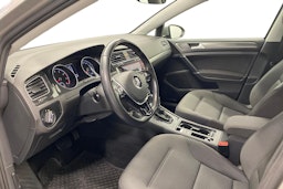 harmaa Volkswagen Golf 2018 kuva 7.