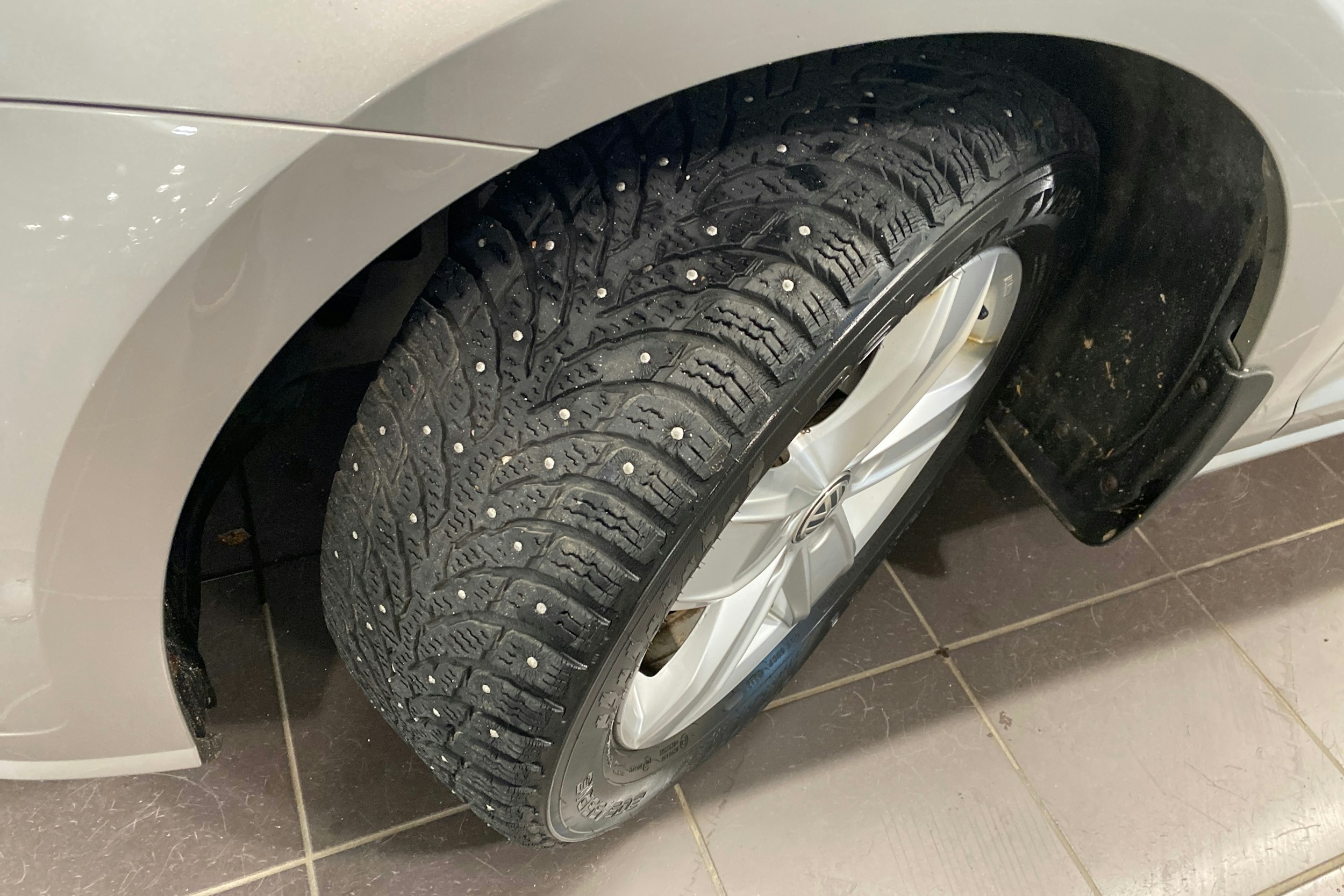 harmaa Volkswagen Golf 2018 kuva 13.