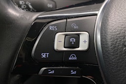 harmaa Volkswagen Golf 2018 kuva 20.