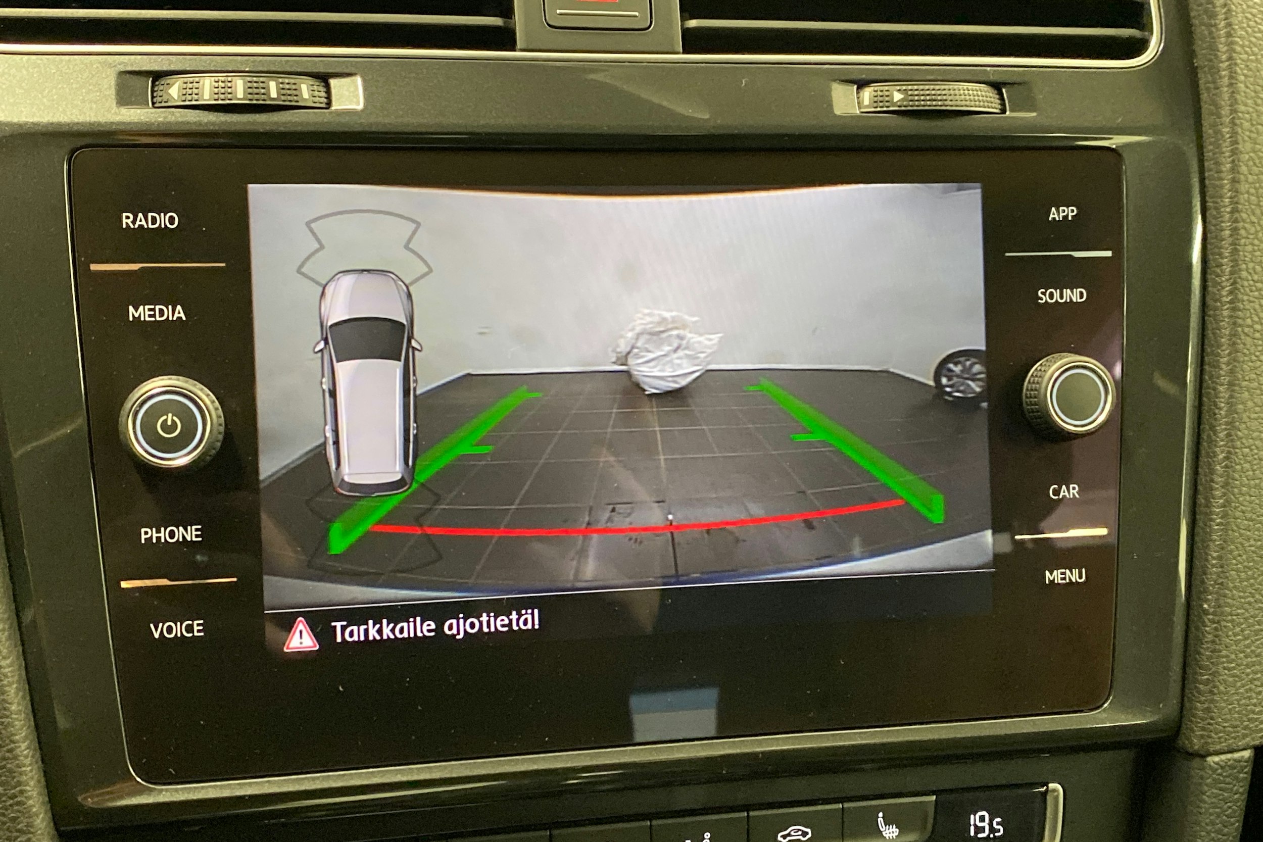 harmaa Volkswagen Golf 2018 kuva 21.