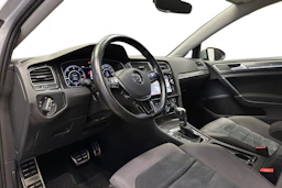 valkoinen Volkswagen Golf 2018 kuva 8.