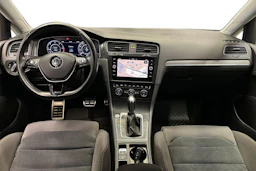 valkoinen Volkswagen Golf 2018 kuva 9.