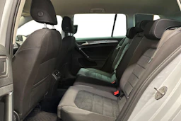 valkoinen Volkswagen Golf 2018 kuva 11.