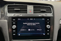 valkoinen Volkswagen Golf 2018 kuva 18.
