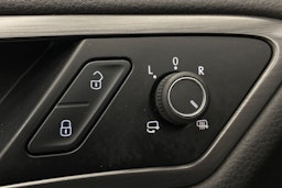 Valkoinen Volkswagen GOLF 2018 kuva 15.