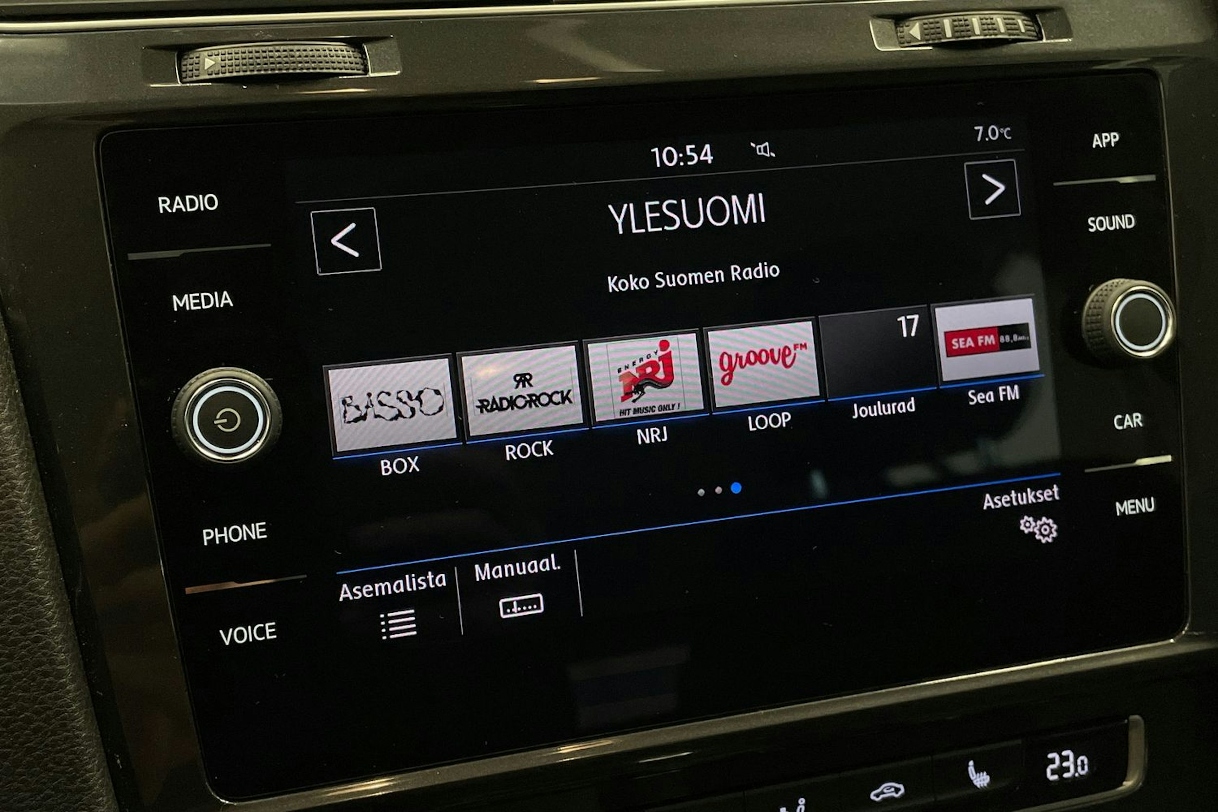 Valkoinen Volkswagen GOLF 2018 kuva 21.