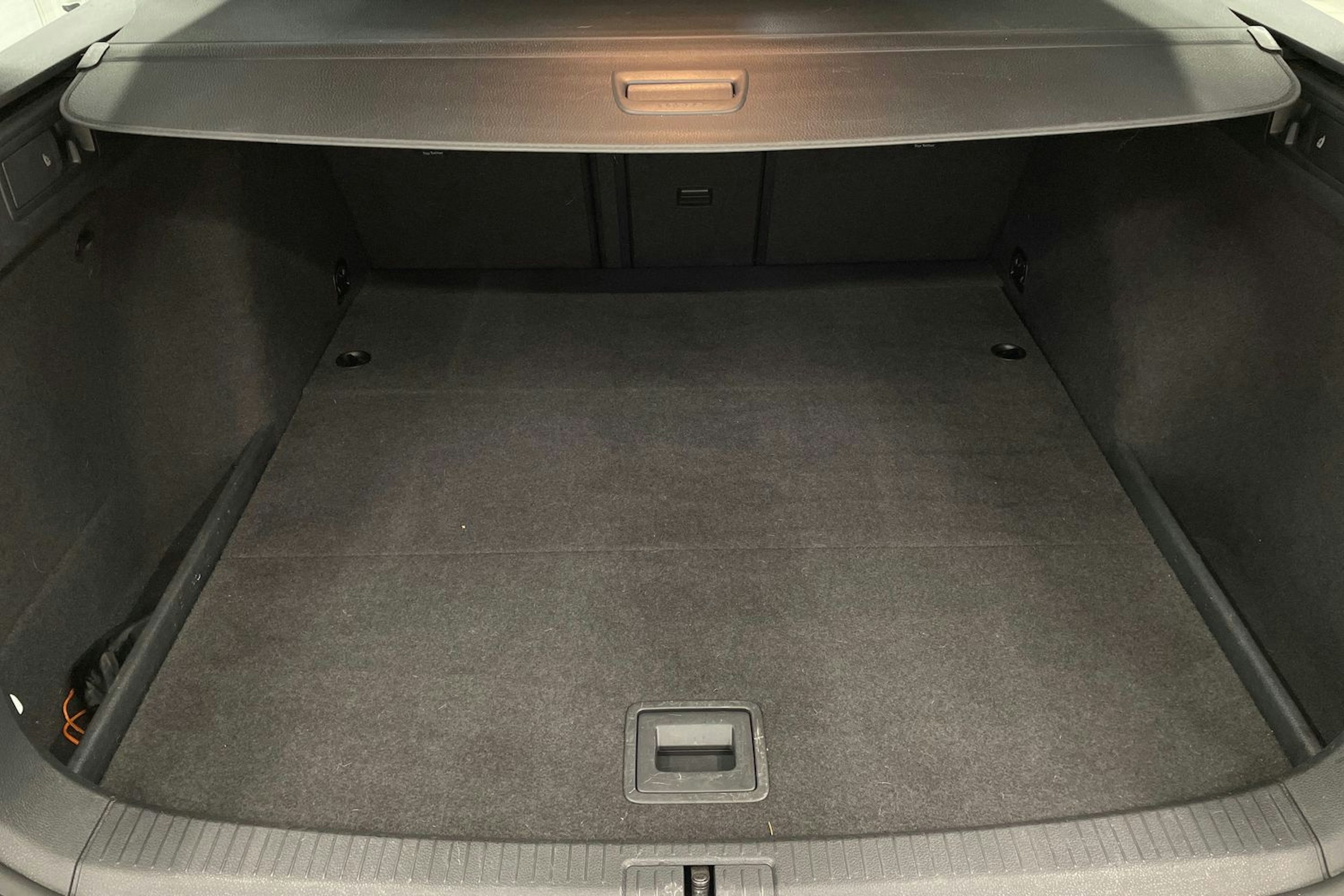 Valkoinen Volkswagen GOLF 2018 kuva 23.