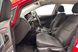 punainen Volkswagen Golf 2019 kuva 11.