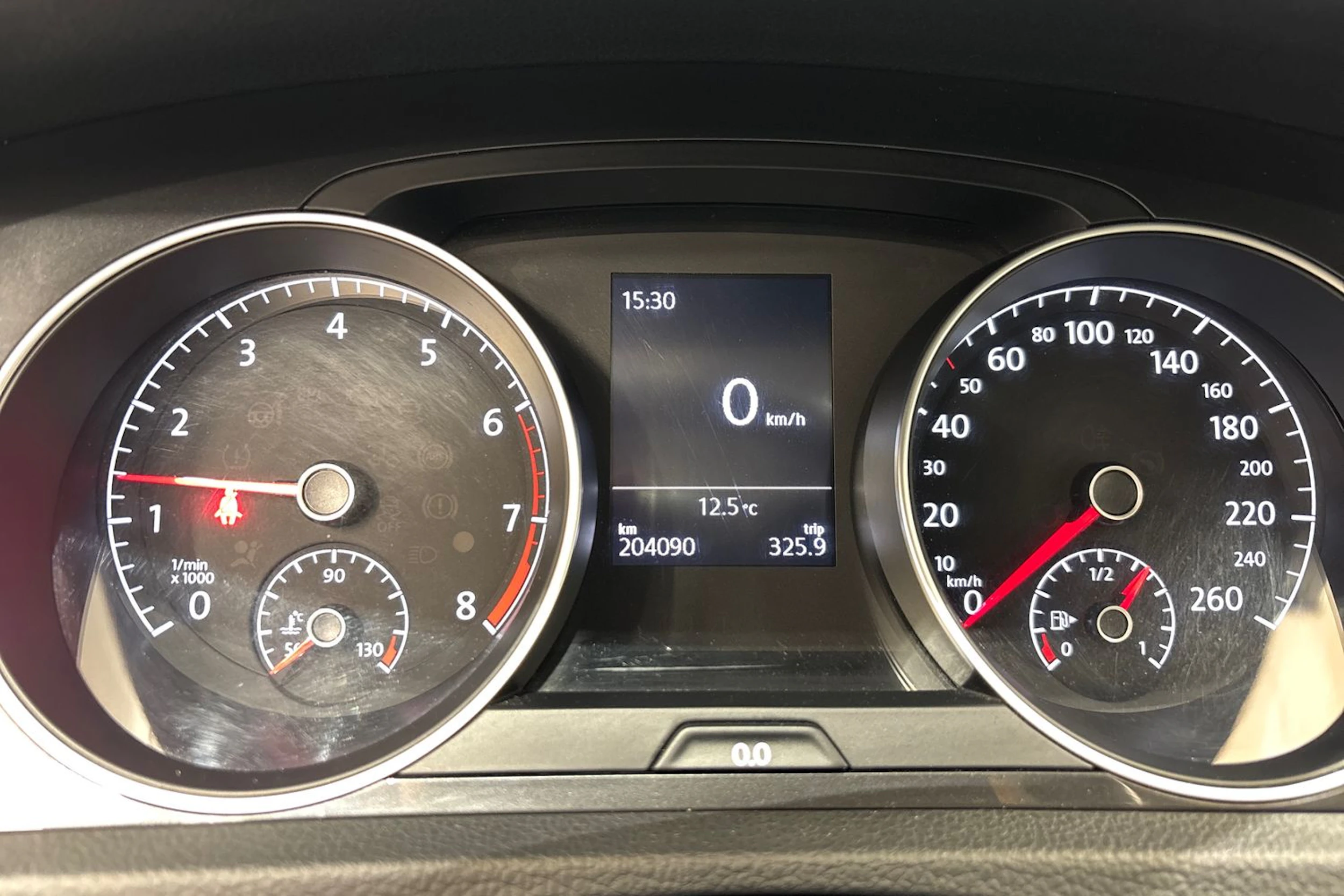 punainen Volkswagen Golf 2019 kuva 17.