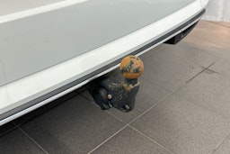 valkoinen Volkswagen Golf 2018 kuva 18.