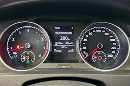 valkoinen Volkswagen Golf 2018 kuva 20.