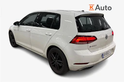 valkoinen Volkswagen Golf 2018 kuva 2.
