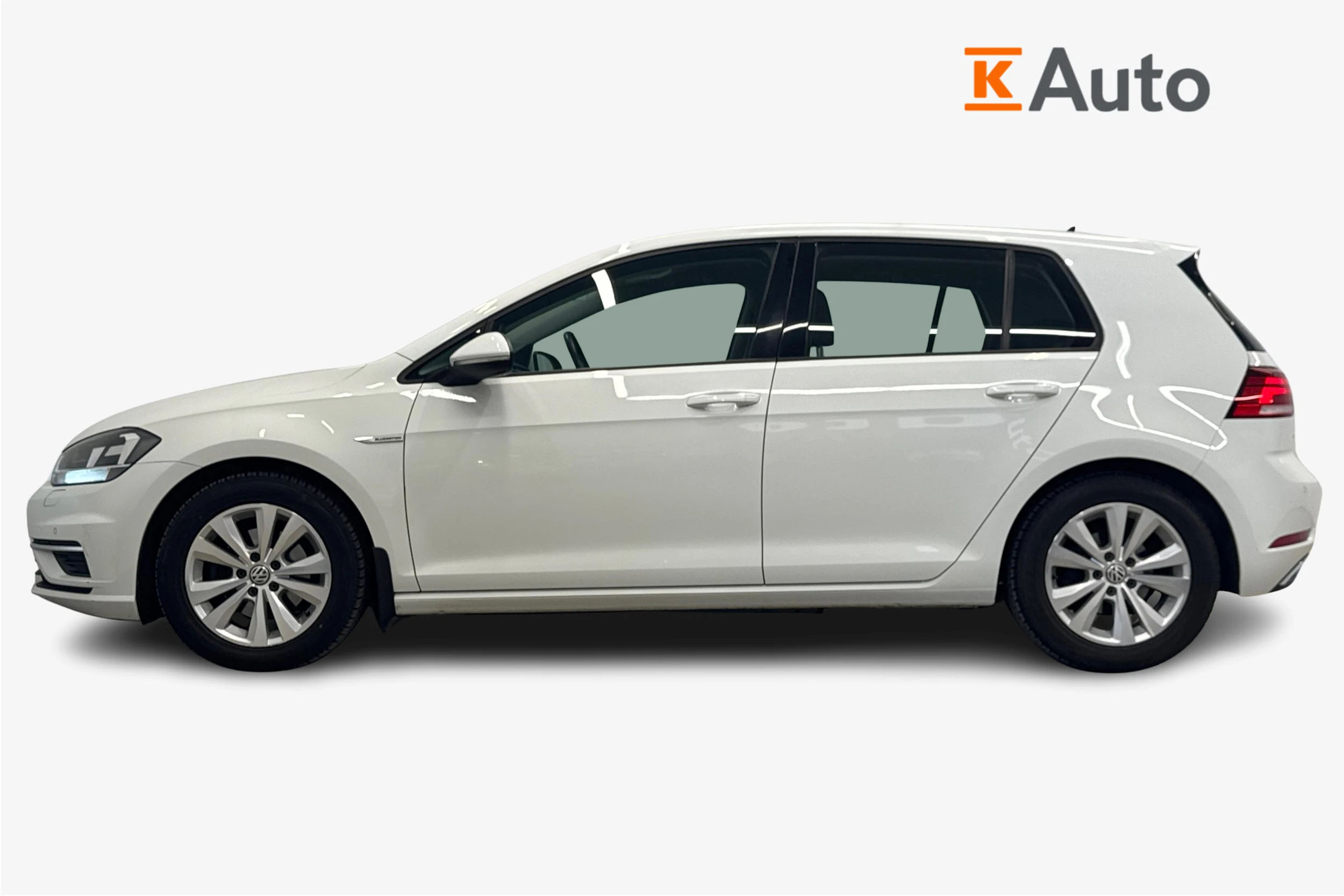valkoinen Volkswagen Golf 2018 kuva 7.