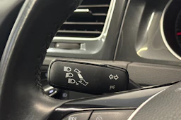 valkoinen Volkswagen Golf 2018 kuva 18.