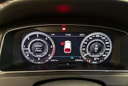 punainen Volkswagen Golf 2018 kuva 17.