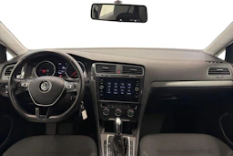 keltainen Volkswagen Golf 2018 kuva 7.
