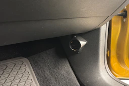 keltainen Volkswagen Golf 2018 kuva 15.