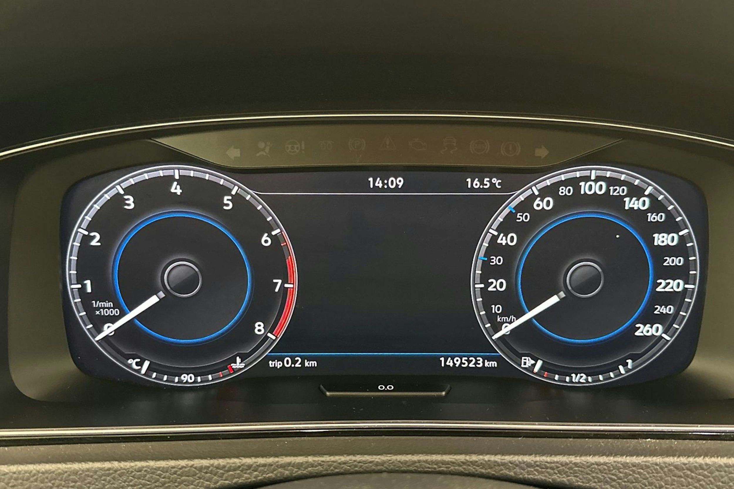 musta Volkswagen Golf 2018 kuva 13.