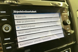 musta Volkswagen Golf 2018 kuva 19.