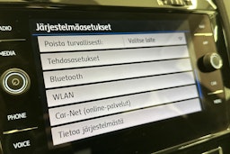 musta Volkswagen Golf 2018 kuva 20.