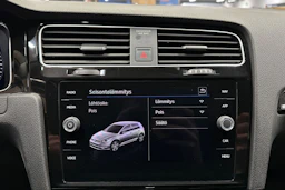 keltainen Volkswagen Golf 2018 kuva 14.