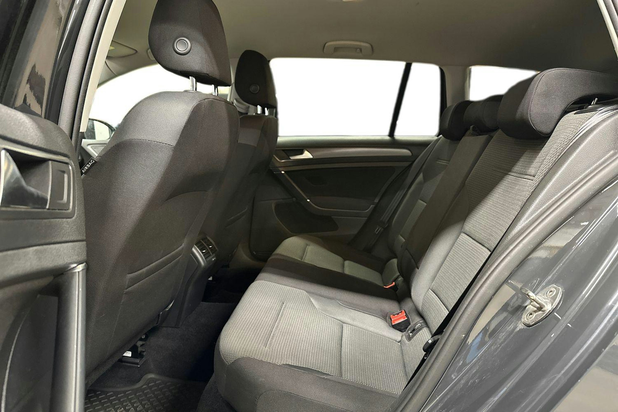 harmaa Volkswagen Golf 2018 kuva 10.