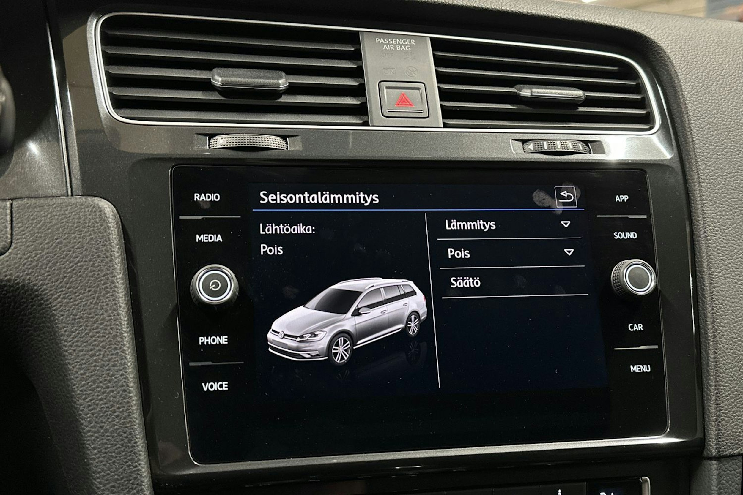 harmaa Volkswagen Golf 2018 kuva 18.