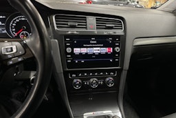 harmaa Volkswagen Golf 2018 kuva 19.