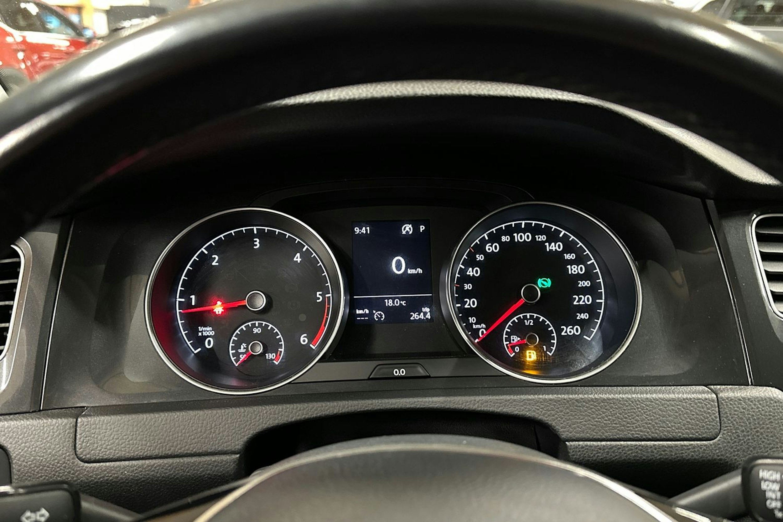 harmaa Volkswagen Golf 2018 kuva 23.