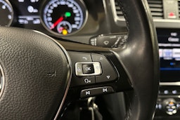 harmaa Volkswagen Golf 2018 kuva 25.