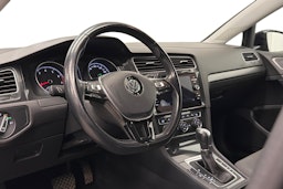 musta Volkswagen Golf 2018 kuva 6.