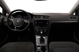 musta Volkswagen Golf 2018 kuva 7.