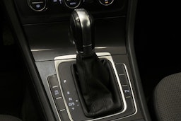 musta Volkswagen Golf 2018 kuva 14.